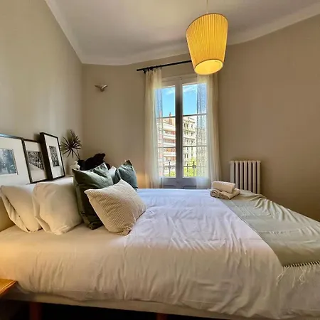Barcelonaforrent Plaza Sagrada Familia Apartment