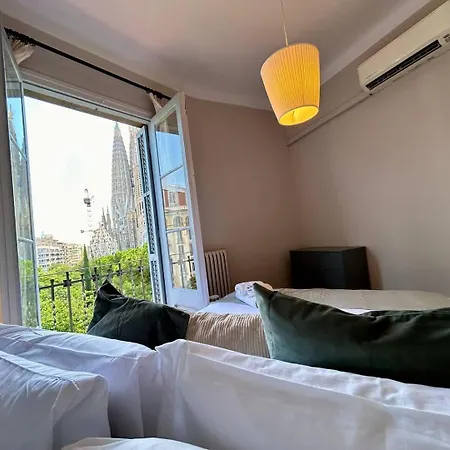 Barcelonaforrent Plaza Sagrada Familia Apartment Barcelona