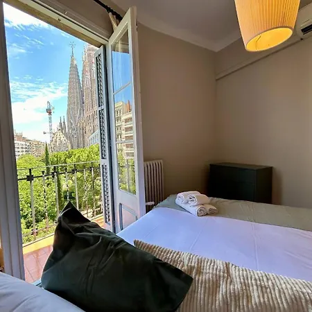 Barcelonaforrent Plaza Sagrada Familia Apartment *